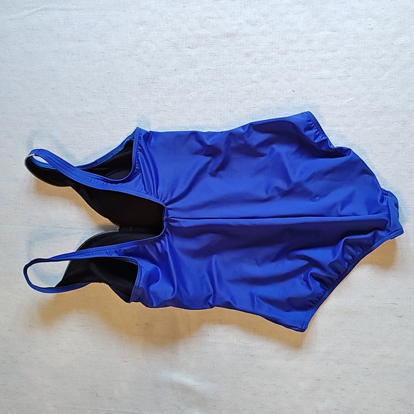 Miraclesuit Blitz One-Piece Swimsuit - Picture 4 of 6